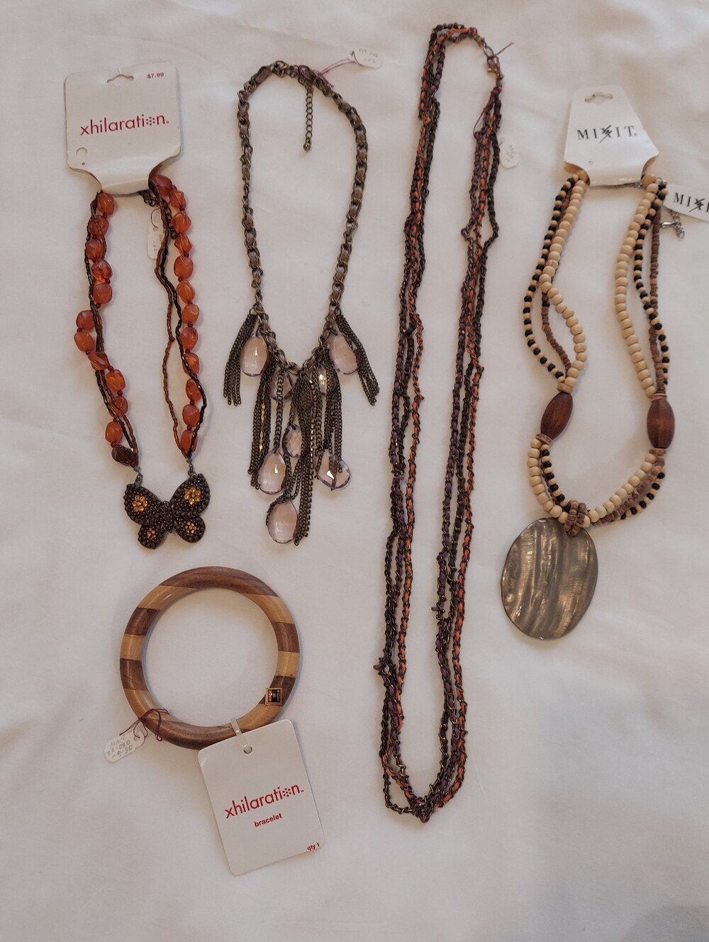 Jewelry Bundle New (3)-Vintage (2), Necklace(4)Bracelet(1), Variety,Beads,Styles